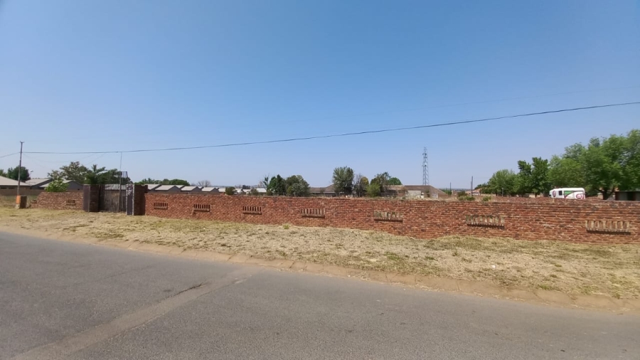 Commercial Property for Sale in Baillie Park North West